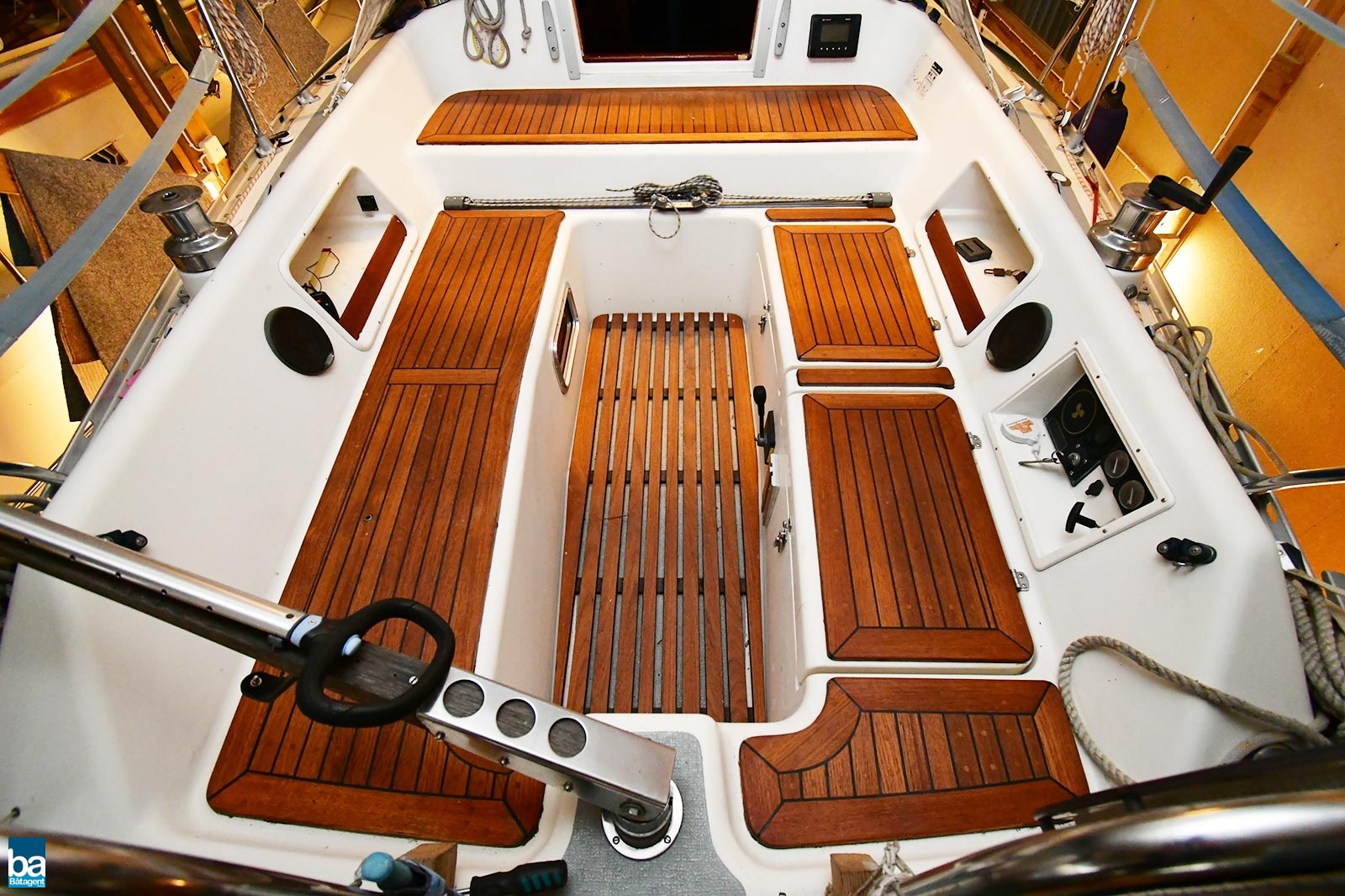 Crown 31 - Båtagent